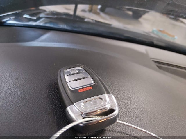 Продажа на аукционе авто 2016 Audi A4 2.0t Premium, vin: WAUAFAFL4GN016657, номер лота: 44865522