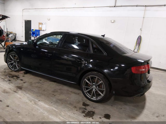 Продажа на аукционе авто 2016 Audi A4 2.0t Premium, vin: WAUAFAFL4GN016657, номер лота: 44865522