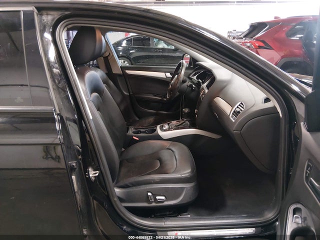 Продажа на аукционе авто 2016 Audi A4 2.0t Premium, vin: WAUAFAFL4GN016657, номер лота: 44865522