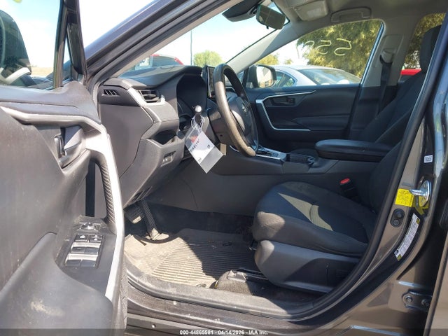 44865581 :رقم المزاد ، 2T3H1RFV1MC168076 vin ، 2021 Toyota Rav4 Le مزاد بيع
