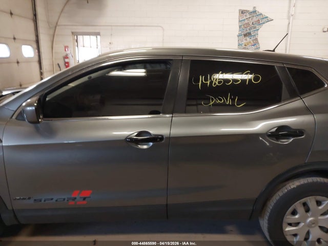 2019 Nissan Rogue Sport S მანქანა იყიდება აუქციონზე, vin: JN1BJ1CP1KW240326, აუქციონის ნომერი: 44865590