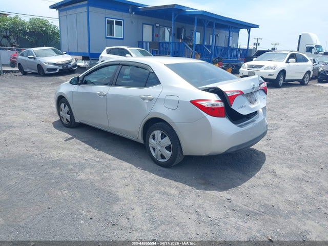 Toyota COROLLA LE 2015 5YFBURHE3FP197536 Image 3