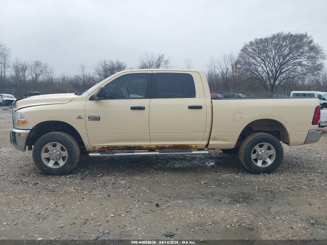 44865636 :رقم المزاد ، 3D7UT2CL2BG523826 vin ، 2011 Ram Ram 2500 Slt مزاد بيع