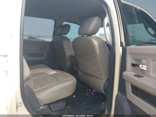 44865636 :رقم المزاد ، 3D7UT2CL2BG523826 vin ، 2011 Ram Ram 2500 Slt مزاد بيع
