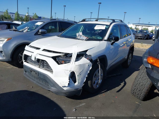Toyota RAV4 LE 2019 JTMH1RFV8KD031452 Image 2
