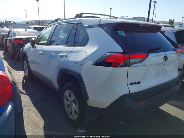 Toyota RAV4 LE 2019 JTMH1RFV8KD031452 Image 3