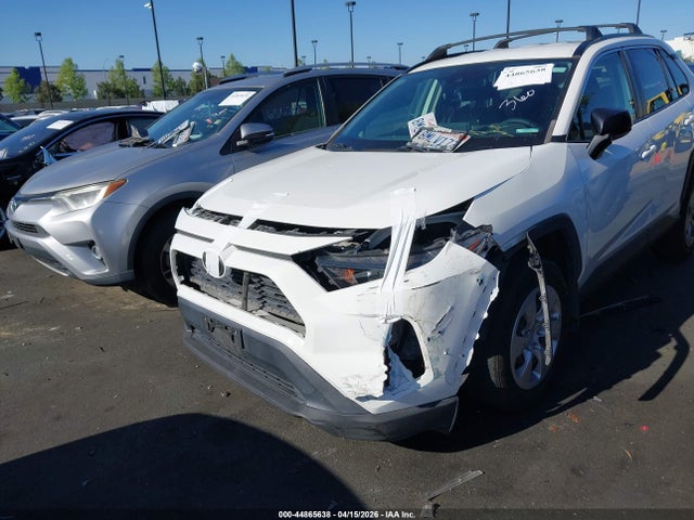 Toyota RAV4 LE 2019 JTMH1RFV8KD031452 Image 6