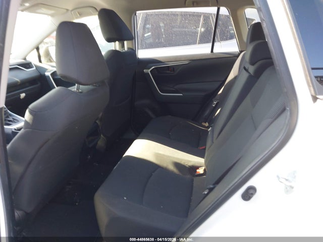 Toyota RAV4 LE 2019 JTMH1RFV8KD031452 Image 8