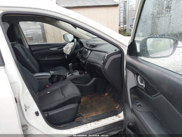 JN8AT2MV8JW307528 Nissan ROGUE SV