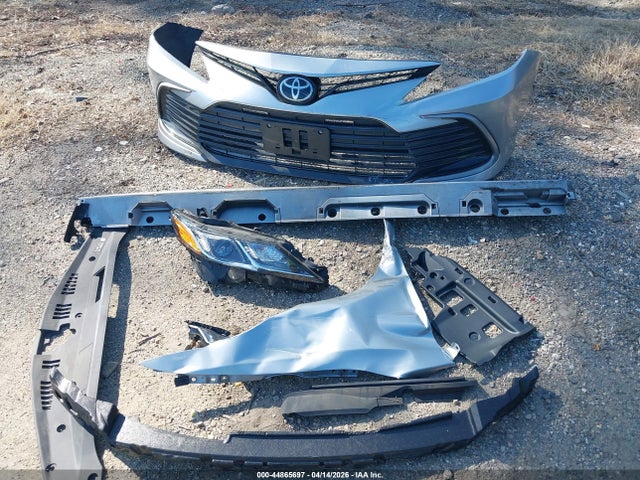 2021 Toyota Camry Le მანქანა იყიდება აუქციონზე, vin: 4T1C11AK1MU458818, აუქციონის ნომერი: 44865697