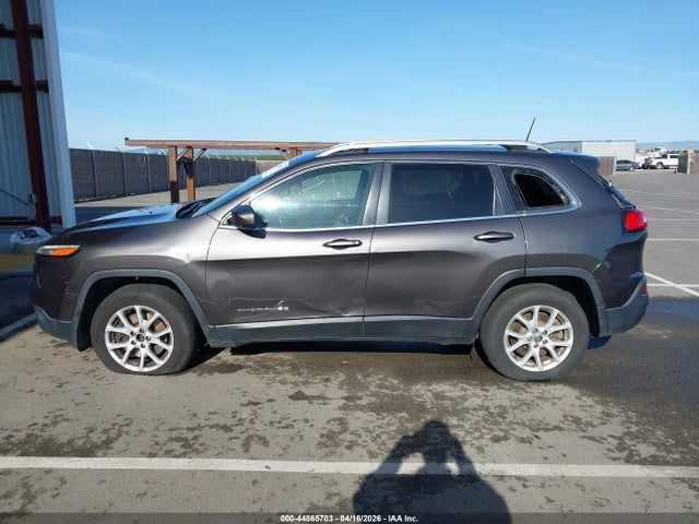 44865703 :رقم المزاد ، 1C4PJMCB8GW155970 vin ، 2016 Jeep Cherokee Latitude مزاد بيع