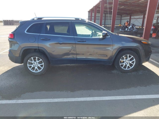 44865703 :رقم المزاد ، 1C4PJMCB8GW155970 vin ، 2016 Jeep Cherokee Latitude مزاد بيع