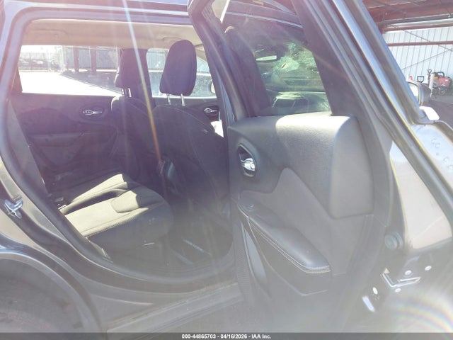 44865703 :رقم المزاد ، 1C4PJMCB8GW155970 vin ، 2016 Jeep Cherokee Latitude مزاد بيع