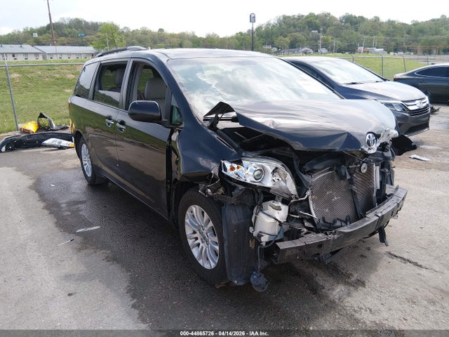 Продаж на аукціоні авто 2016 Toyota Sienna Xle 8 Passenger, vin: 5TDYK3DCXGS734395, номер лоту: 44865726
