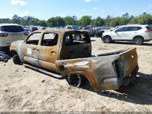 44865744 :رقم المزاد ، 5TFCZ5ANXJX132718 vin ، 2018 Toyota Tacoma Sr5 V6 مزاد بيع