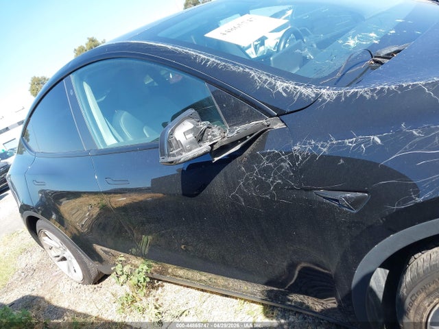44865747 :رقم المزاد ، 5YJYGDEE5MF204102 vin ، 2021 Tesla Model Y Long Range Dual Motor All-wheel Drive مزاد بيع