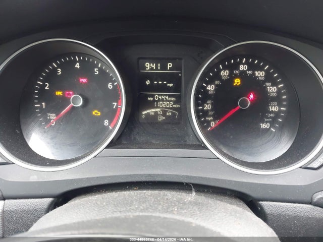 3VWD17AJXFM288563 Volkswagen Jetta 1.8t Se