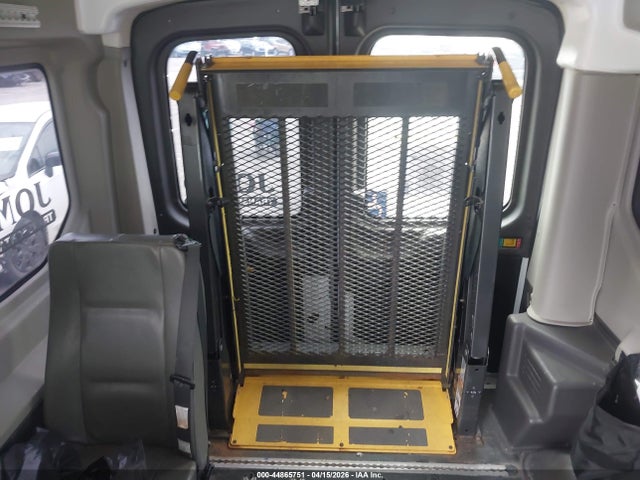 Ford Transit-150 2018 1FTYE2CM2JKB43164 Image 18