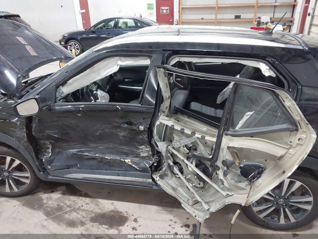 2020 Nissan Kicks Sr Xtronic Cvt მანქანა იყიდება აუქციონზე, vin: 3N1CP5DV3LL551965, აუქციონის ნომერი: 44865779