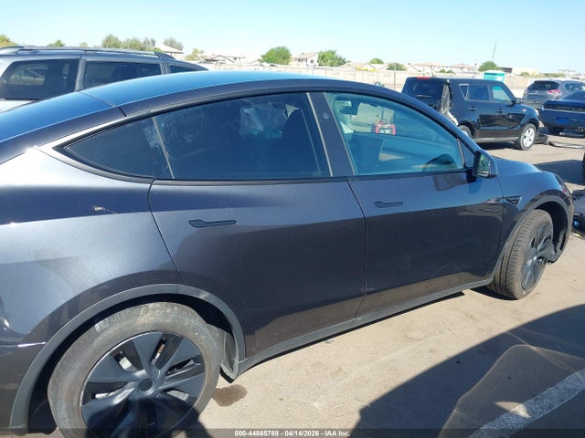 2024 Tesla Model Y Long Range Dual Motor All-wheel Drive მანქანა იყიდება აუქციონზე, vin: 7SAYGDEE7RF163837, აუქციონის ნომერი: 44865788