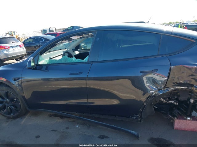 44865788 :رقم المزاد ، 7SAYGDEE7RF163837 vin ، 2024 Tesla Model Y Long Range Dual Motor All-wheel Drive مزاد بيع