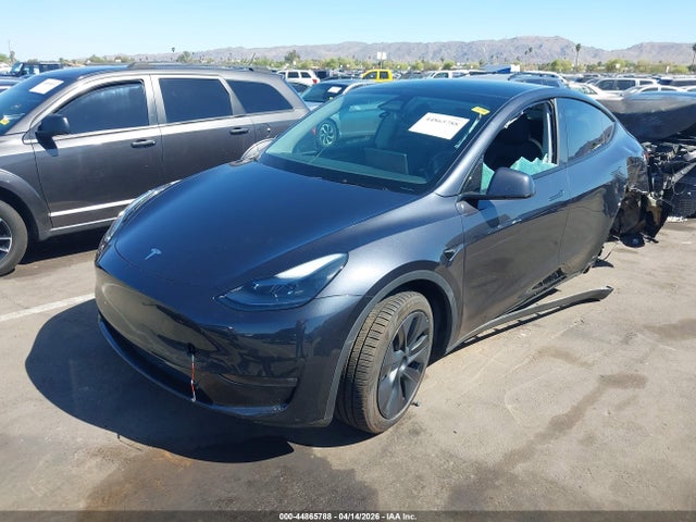 2024 Tesla Model Y Long Range Dual Motor All-wheel Drive მანქანა იყიდება აუქციონზე, vin: 7SAYGDEE7RF163837, აუქციონის ნომერი: 44865788