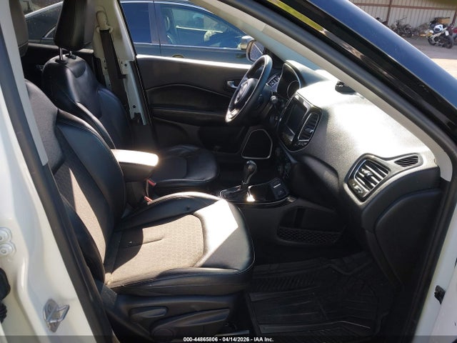 3C4NJCBB8JT502861 Jeep Compass Altitude Fwd