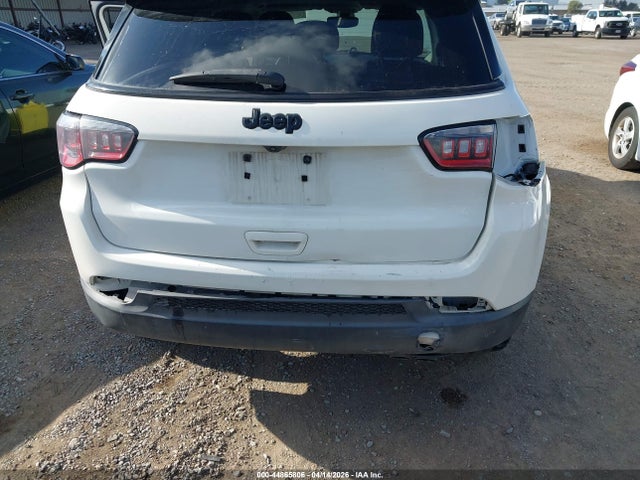 3C4NJCBB8JT502861 Jeep Compass Altitude Fwd