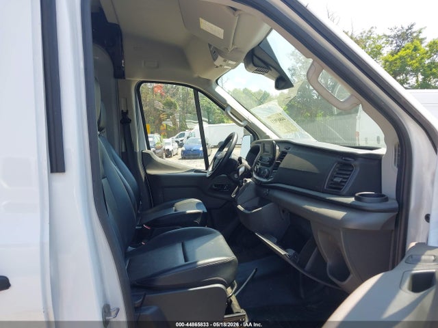 44865833 :رقم المزاد ، 1FTBR1C87NKA66563 vin ، 2022 Ford Transit-250 مزاد بيع