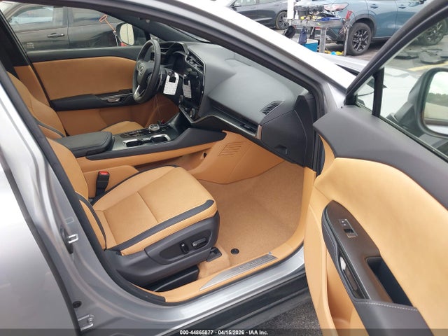 2025 Lexus Rz 300e Premium მანქანა იყიდება აუქციონზე, vin: JTJABABBXSA008281, აუქციონის ნომერი: 44865877