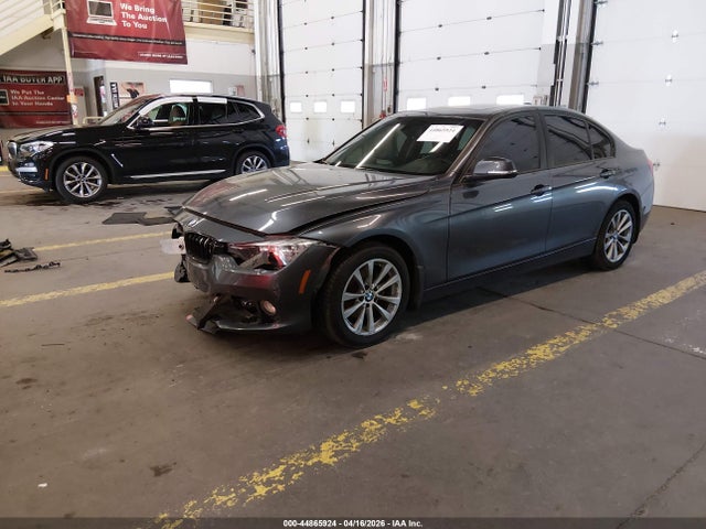 2017 Bmw 320i Xdrive მანქანა იყიდება აუქციონზე, vin: WBA8A3C34HK692137, აუქციონის ნომერი: 44865924
