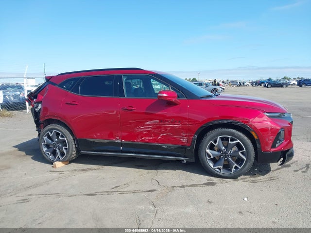 3GNKBJRS4KS668061 Chevrolet BLAZER RS