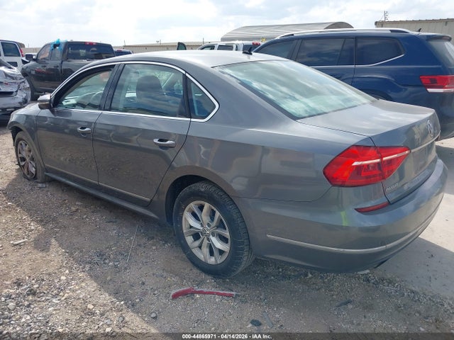44865971 :رقم المزاد ، 1VWAS7A34GC045545 vin ، 2016 Volkswagen Passat 1.8t S مزاد بيع