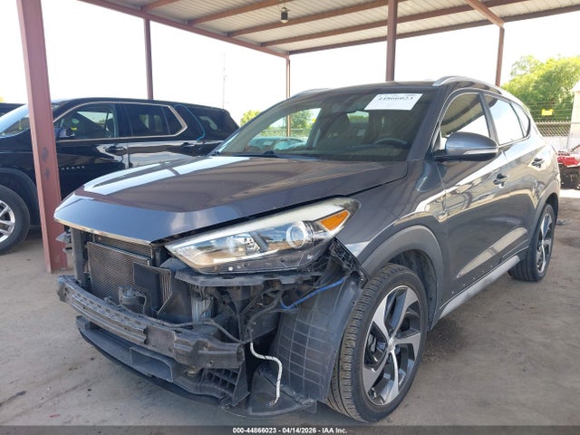 KM8J33A21HU525839 Hyundai Tucson Sport