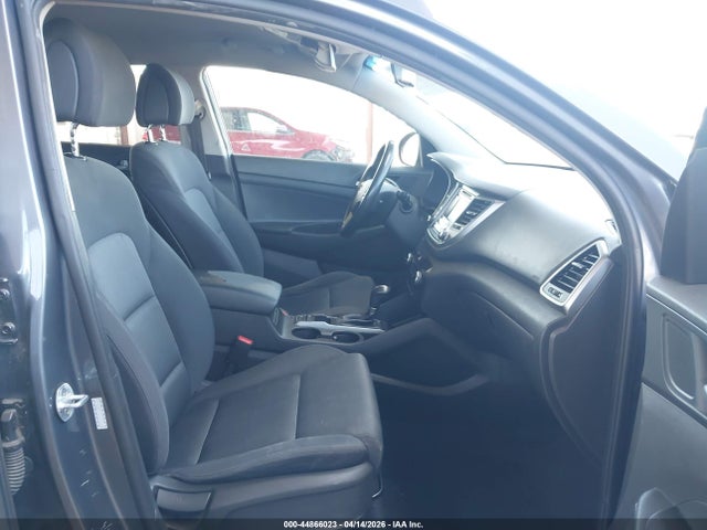KM8J33A21HU525839 Hyundai Tucson Sport