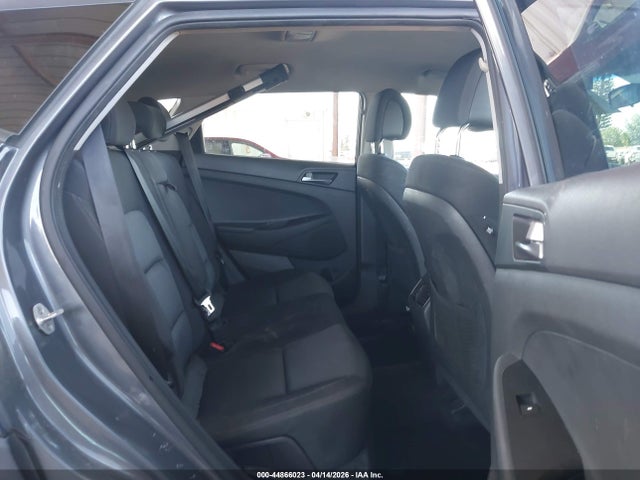 KM8J33A21HU525839 Hyundai Tucson Sport