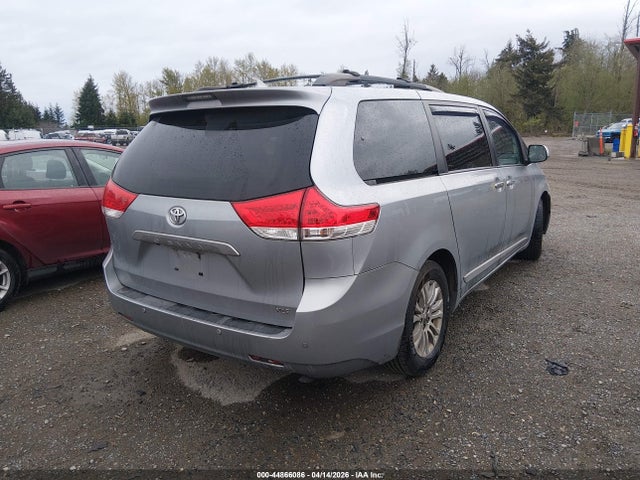 2011 TOYOTA SIENNA 5TDYK3DC5BS091253 Photo 3