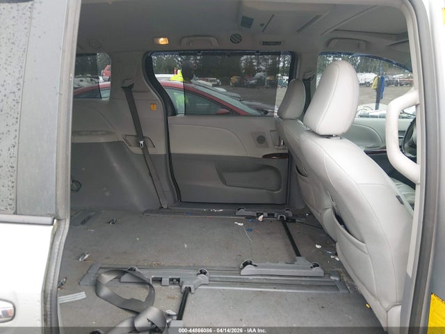 2011 TOYOTA SIENNA 5TDYK3DC5BS091253 Photo 7