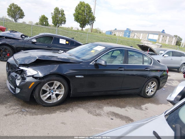 2013 Bmw 528i მანქანა იყიდება აუქციონზე, vin: WBAXG5C50DD231426, აუქციონის ნომერი: 44866132