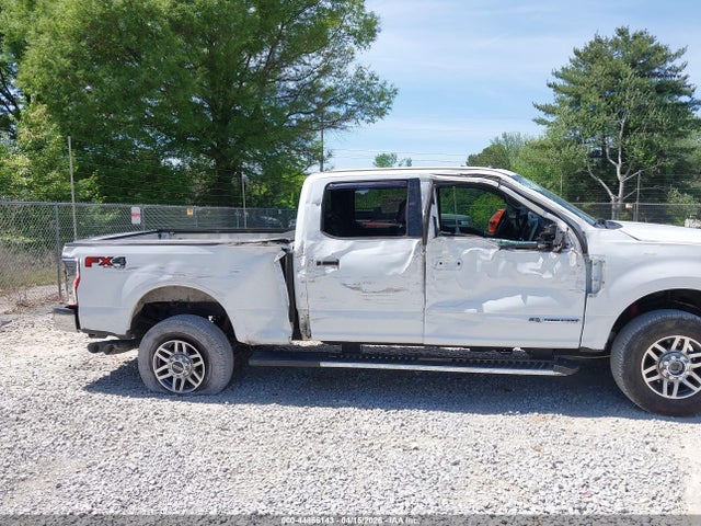1FT7W2BT1HEE17139 Ford F-250 Lariat
