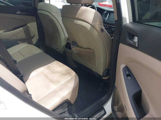2018 Hyundai Tucson Limited მანქანა იყიდება აუქციონზე, vin: KM8J3CA29JU674232, აუქციონის ნომერი: 44866146