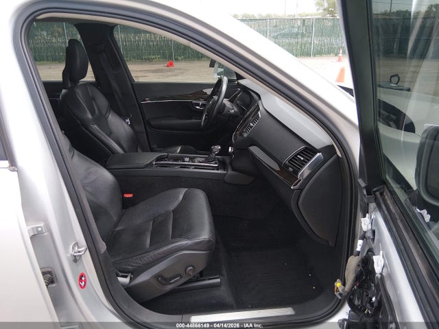 YV4A22PK1H1151398 Volvo Xc90 T6 Momentum