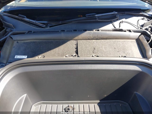 2024 Tesla Model Y Long Range Dual Motor All-wheel Drive მანქანა იყიდება აუქციონზე, vin: 7SAYGAEE2RF131764, აუქციონის ნომერი: 44866214