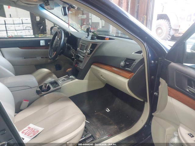 44866240 :رقم المزاد ، 4S4BRBLC7E3234444 vin ، 2014 Subaru Outback 2.5i Limited مزاد بيع
