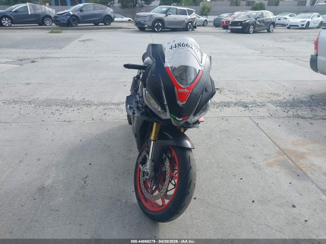 2024 Aprilia Rsv4 1100 მანქანა იყიდება აუქციონზე, vin: ZD4KYUA01RS001123, აუქციონის ნომერი: 44866279