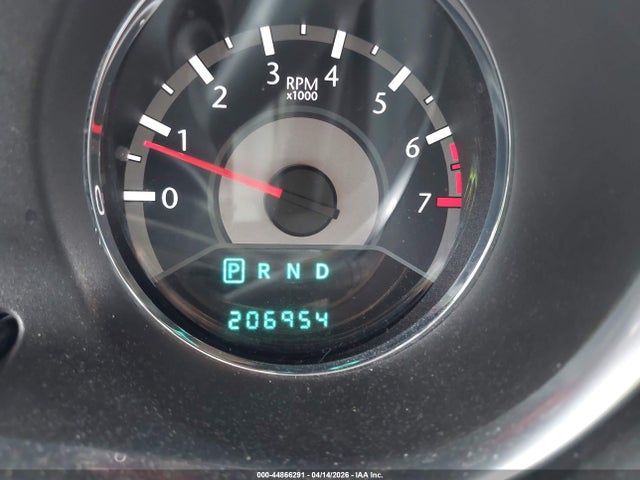 2014 Chrysler 200 Touring მანქანა იყიდება აუქციონზე, vin: 1C3CCBBG5EN106999, აუქციონის ნომერი: 44866291
