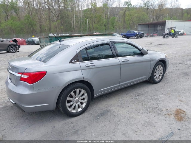 2014 Chrysler 200 Touring მანქანა იყიდება აუქციონზე, vin: 1C3CCBBG5EN106999, აუქციონის ნომერი: 44866291
