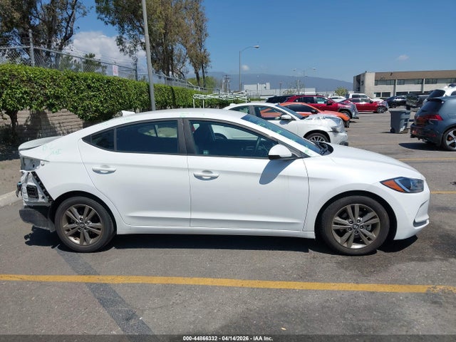 5NPD84LFXJH376372 Hyundai ELANTRA SEL