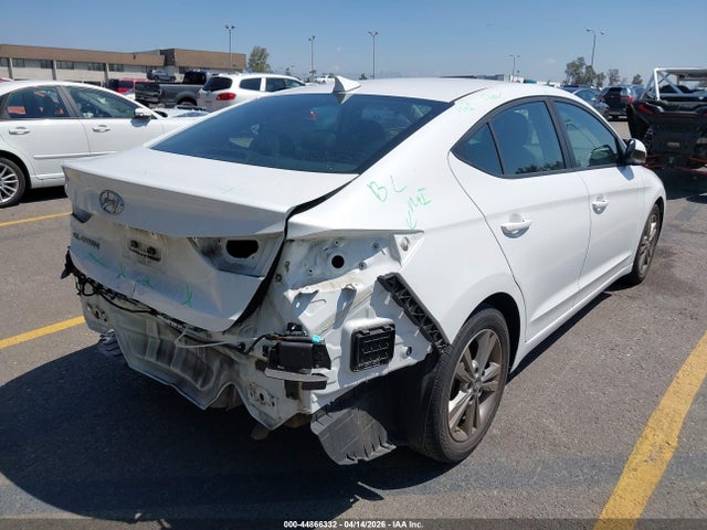 5NPD84LFXJH376372 Hyundai ELANTRA SEL