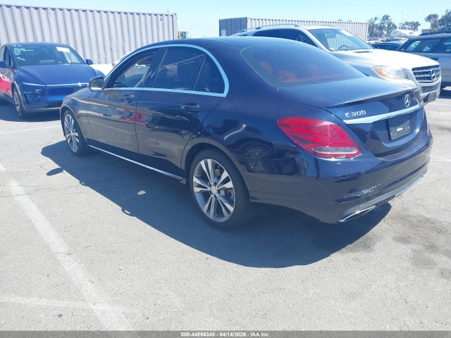 2015 MERCEDES-BENZ C 300 55SWF4JBXFU071683 Photo 2